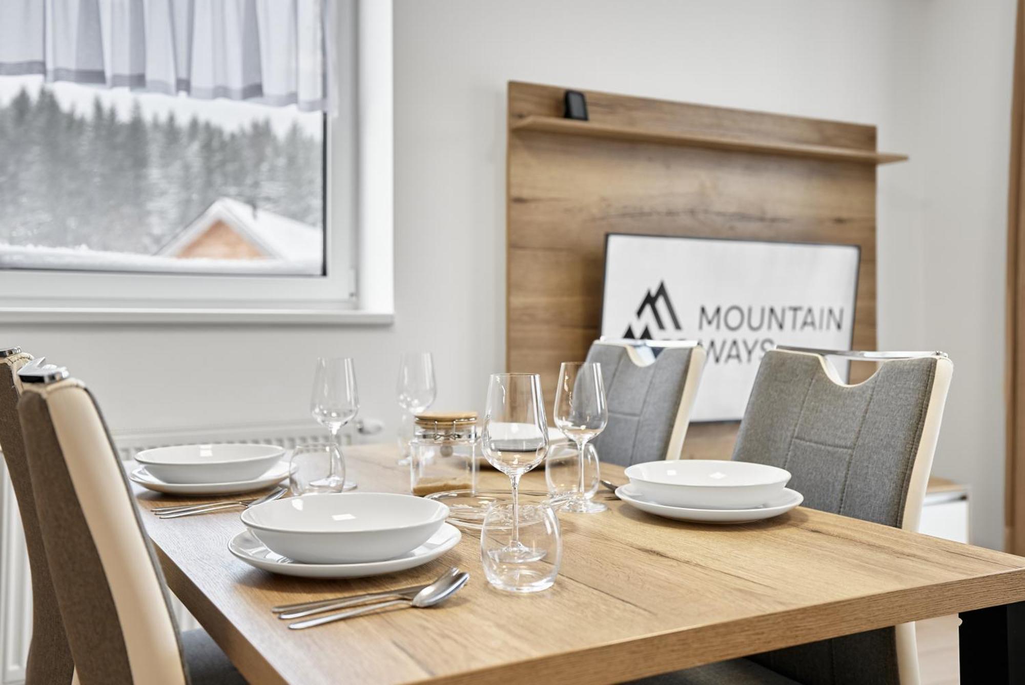 C L E A N O V E C By Mountain Ways Apartment โลชนา โปด กลิโนฟเซม ภายนอก รูปภาพ