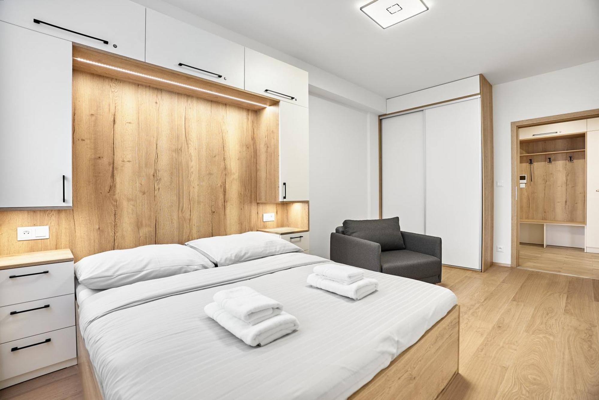 C L E A N O V E C By Mountain Ways Apartment โลชนา โปด กลิโนฟเซม ภายนอก รูปภาพ