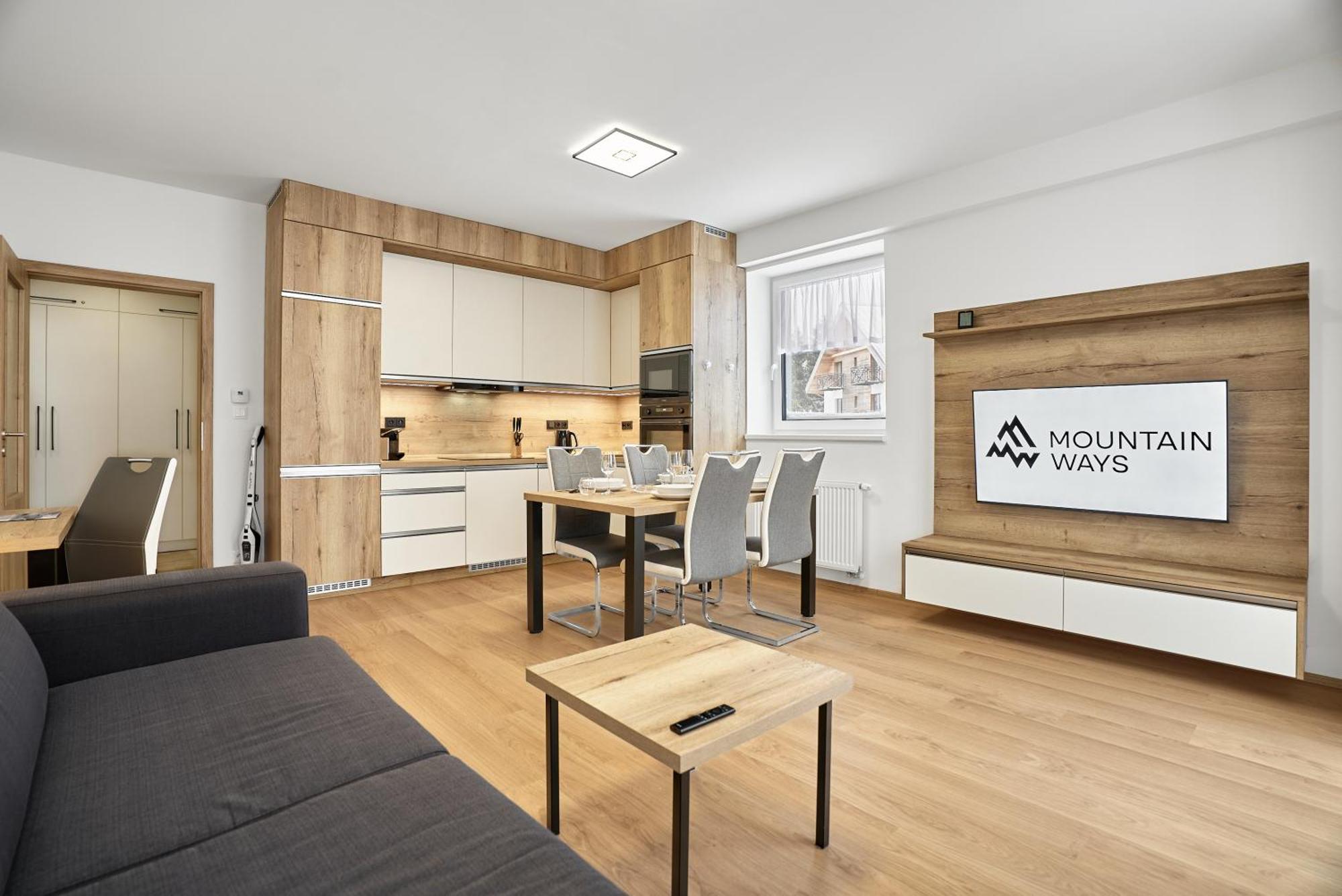 C L E A N O V E C By Mountain Ways Apartment โลชนา โปด กลิโนฟเซม ภายนอก รูปภาพ